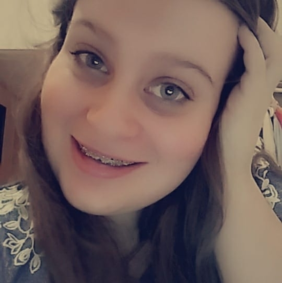 Profile Picture of Ava Foreman (@avaforeman3) on Poshmark