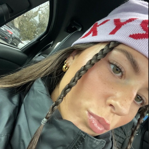 Profile Picture of Myah Vanwagoner (@mvdub23) on Poshmark