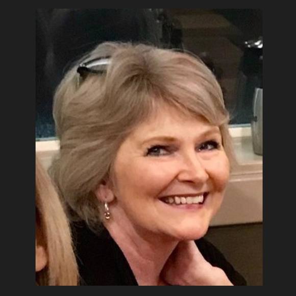 Profile Picture of Cindy Hausner (@cindyhausner) on Poshmark