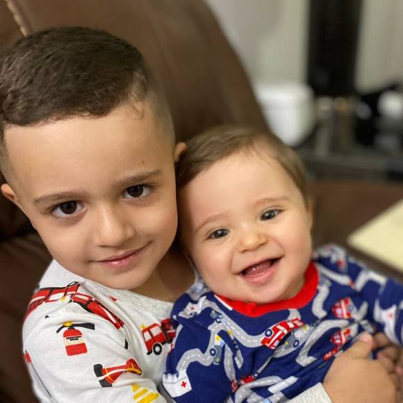 Profile Picture of Anisley Perez (@anyoani) on Poshmark