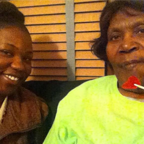 Profile Picture of Cierra Peele (@pooch9) on Poshmark