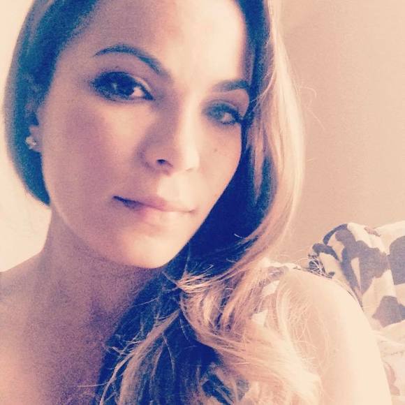 Profile Picture of Julia Baez (@julia_baez88) on Poshmark
