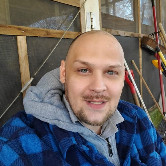 Profile Picture of Justin Conway (@buckwild7891) on Poshmark