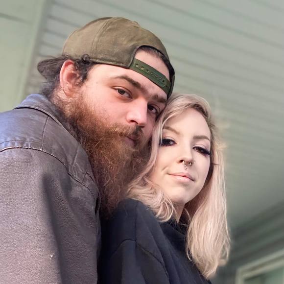 Profile Picture of Zoe Mesey (@citizo) on Poshmark