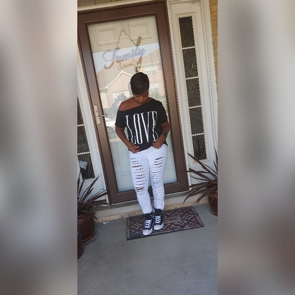 Profile Picture of Misha J-allen (@jonesallent) on Poshmark