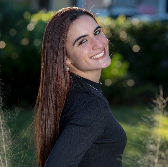 Profile Picture of Marissa Lopez (@marissalopez483) on Poshmark