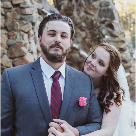 Profile Picture of Ashley Key (@ashleykey01) on Poshmark