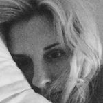 Profile Picture of Lark Phillips (@larkphillipsnyc) on Instagram