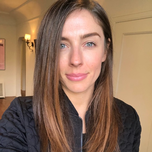 Liz Guando - Poshmark Profile Picture of Liz Guando (@lizguandi) on Poshmark