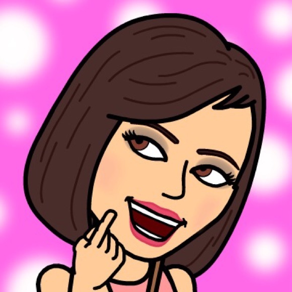 Profile Picture of Shar Kaneshiro (@shar_shar99) on Poshmark