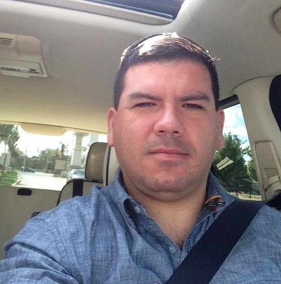 Profile Picture of Fernandoshopinc Fernando g balcazar (@fernandoshopinc) on Poshmark