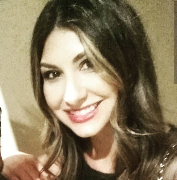 Profile Picture of Shawna Lopez (@shawnal3) on Poshmark