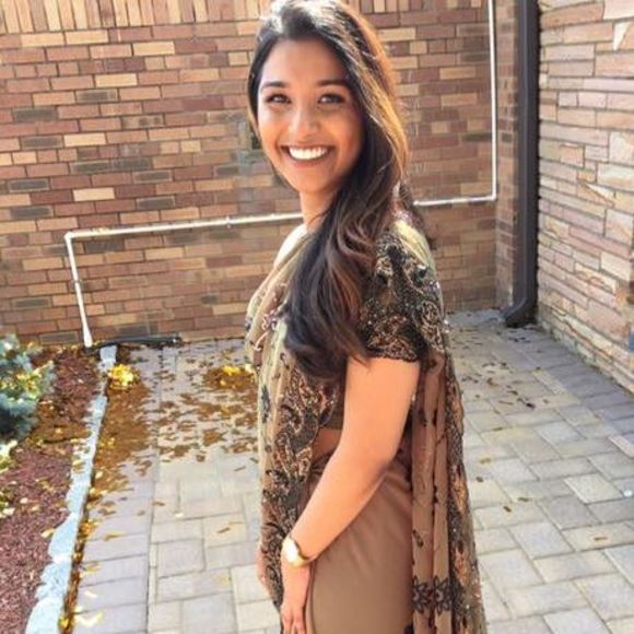 Profile Picture of Feba Samji (@febasamji) on Poshmark