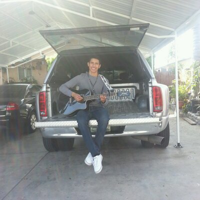 Profile Picture of Jose A. Aceituno (@Jose_Ace12) on Twitter