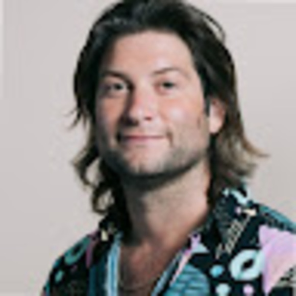 Profile Picture of Michael Foltzer (@michaelfoltzer) on Poshmark