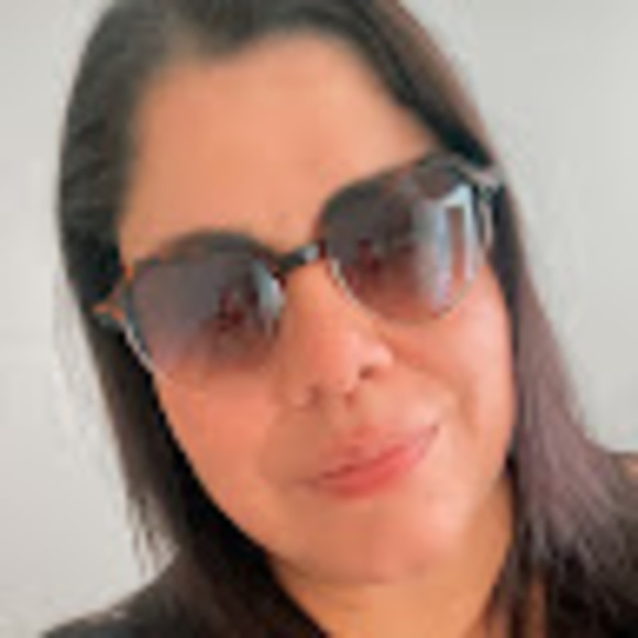 Ylly Saganski lukaj - Poshmark Profile Picture of Ylly Saganski lukaj (@yllyunica) on Poshmark