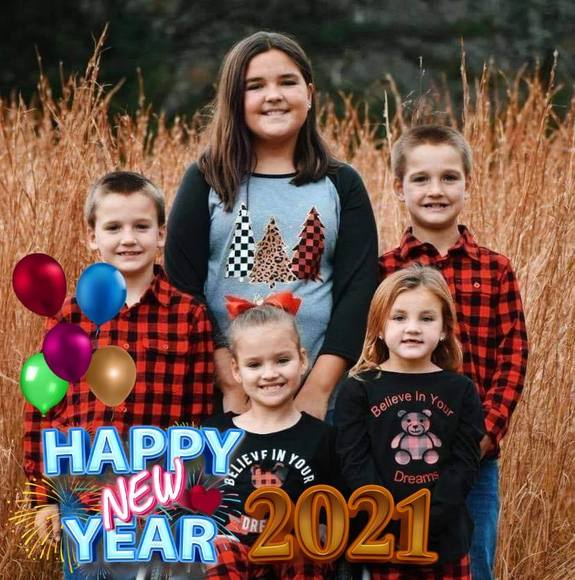 Profile Picture of Nancy Chaney (@nancyroach0308) on Poshmark