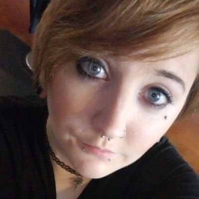 Profile Picture of Stacie Huffman (@HuffmanStacie) on Twitter