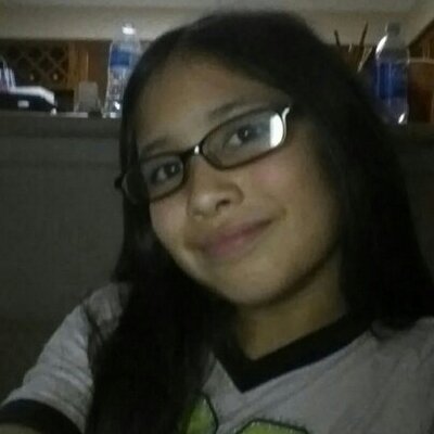 Profile Picture of Savannah Olivarez (@Lorranerocks44) on Twitter