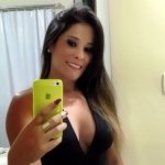 Profile Picture of Roberta Melo (@robertinhamelob) on Instagram