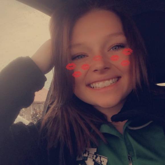 Profile Picture of Kirsten Orsbon (@kirstenorsbon_) on Poshmark