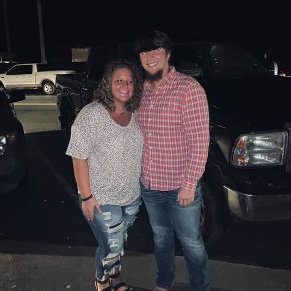 Profile Picture of Jordan Salls (@jordansalls) on Poshmark