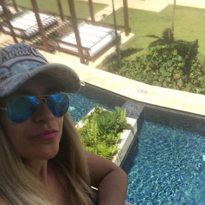 Profile Picture of Sandra Dalessandro (@susan15206) on Twitter