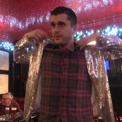 Profile Picture of Robert Smart (@rabidolls) on Twitter