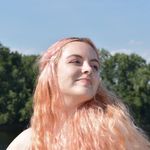 Profile Picture of Laura Mock (@mockinglaura) on Instagram