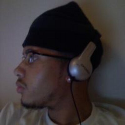 Profile Picture of Matthew Henslee (@DaBronzeKneecap) on Twitter