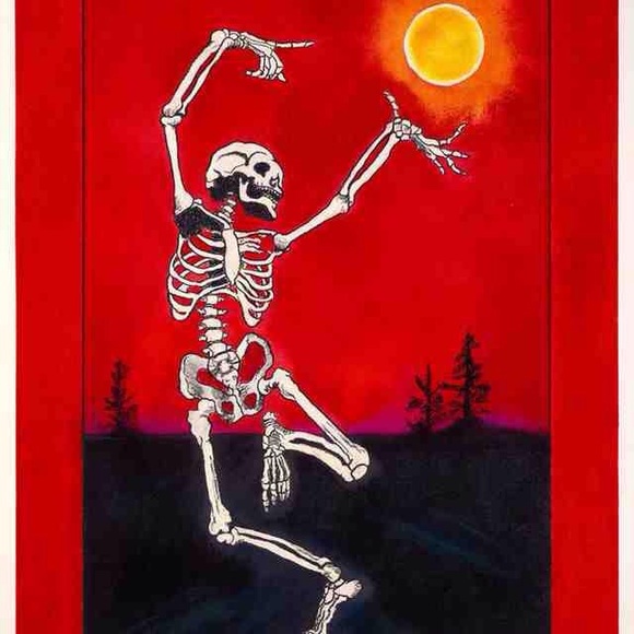 Profile Picture of Mari Silva (@sunsetbooze) on Poshmark