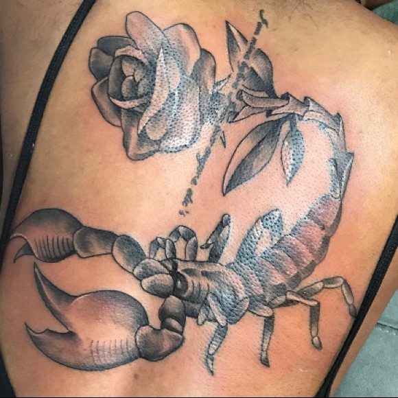 Profile Picture of Reshelle Carter (@carterr11) on Poshmark