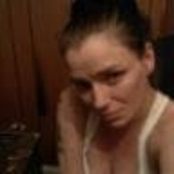 Profile Picture of Chrissy Omalley (@chrissy_omalley) on Poshmark