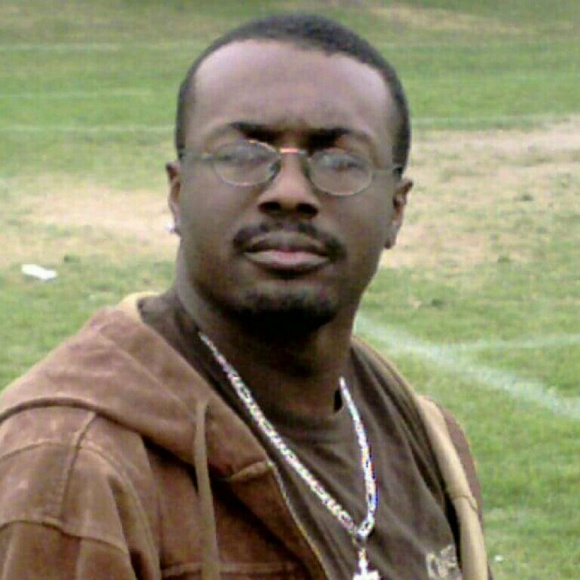 Profile Picture of Theodore Slaughter (@teddyp75) on Poshmark