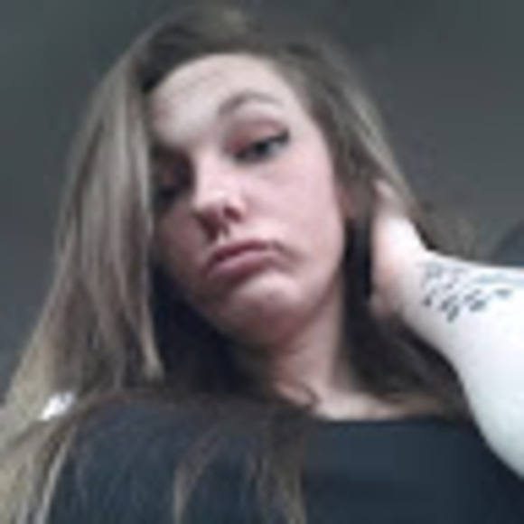 Profile Picture of Karlie Timmerman (@timmermankarlie) on Poshmark