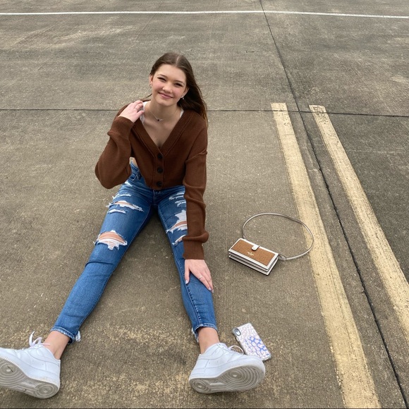 Profile Picture of Alayna Studdert (@alaynastuddert) on Poshmark