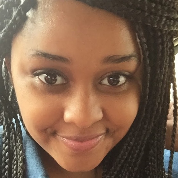 Profile Picture of Tinesha Mccarthy (@t_mccarthy) on Poshmark