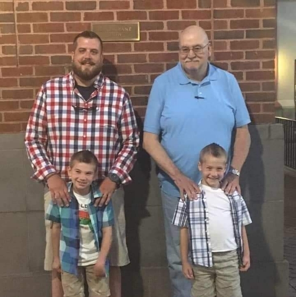 Matt Coleman - Poshmark Profile Picture of Matt Coleman (@huttiehutt) on Poshmark