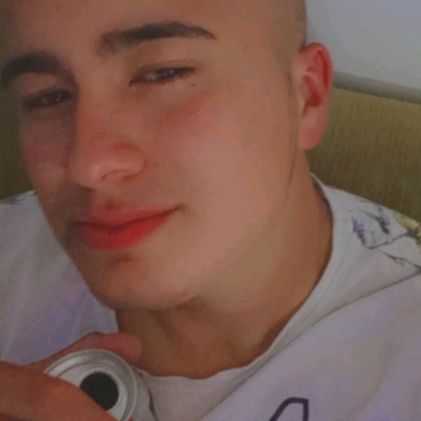 Profile Picture of Ivan Saenz (@ivansaenz02) on Tiktok