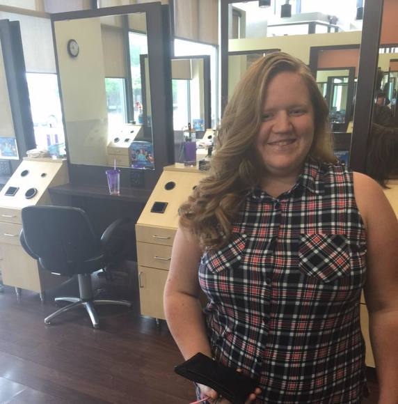 Profile Picture of Allison Debold (@allisondebold) on Poshmark