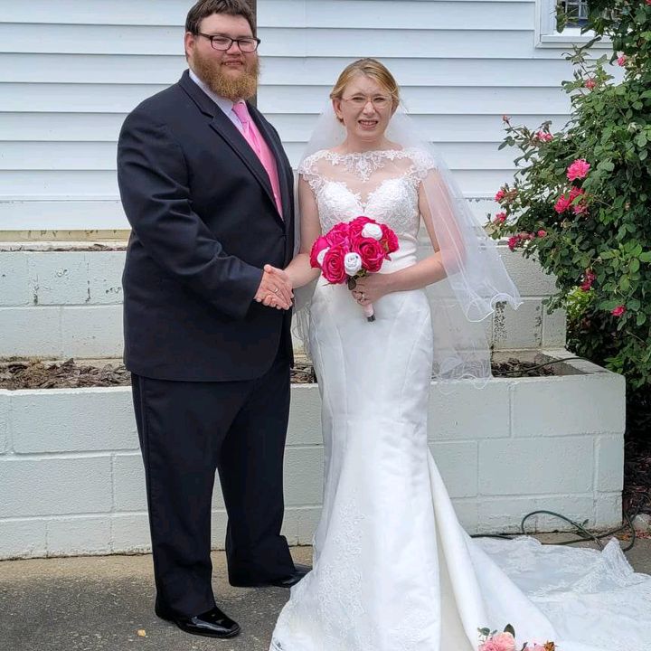 Profile Picture of AmberHurst (@hurstamber) on Tiktok