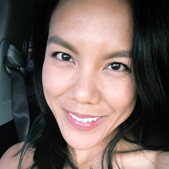 Profile Picture of Angelica Caingcoy (@aica) on Poshmark