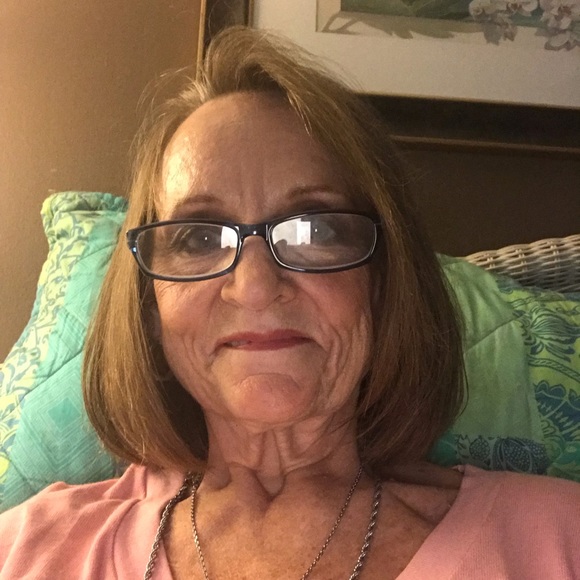 Profile Picture of Sandy Eliason (@sandyeliason) on Poshmark