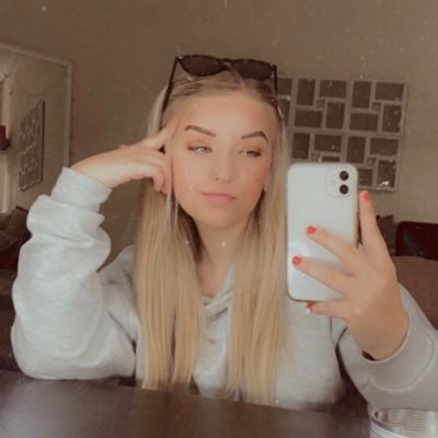 Profile Picture of Ellie (@ellieappleton29) on Twitter