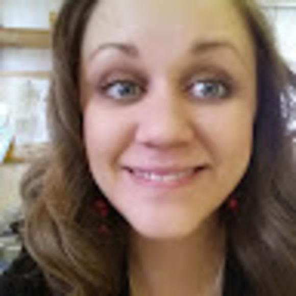 Profile Picture of Kathy Jordan (@kathyjordan101) on Poshmark