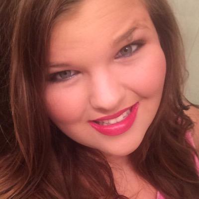 Profile Picture of Crystal McLelland (@CrystalMac_14) on Twitter