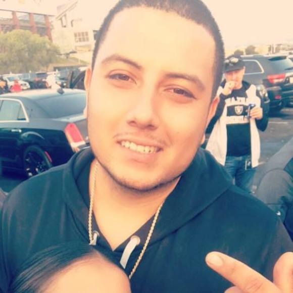 Profile Picture of Danny Gomez (@dannygomez728) on Poshmark