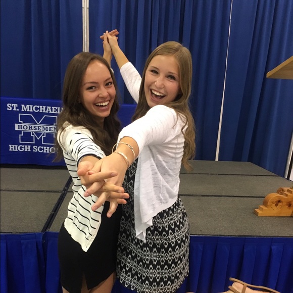 Kylee Marcus - Poshmark Profile Picture of Kylee Marcus (@kyleekmarcus) on Poshmark