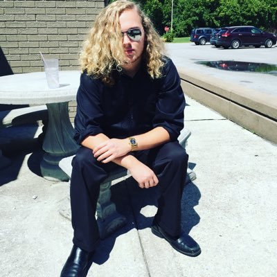 Profile Picture of James W Saylor (@JimmyCurlz) on Twitter