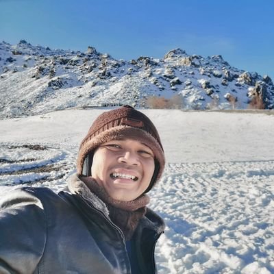 Profile Picture of Ayet Encem (@FaridOmar) on Twitter